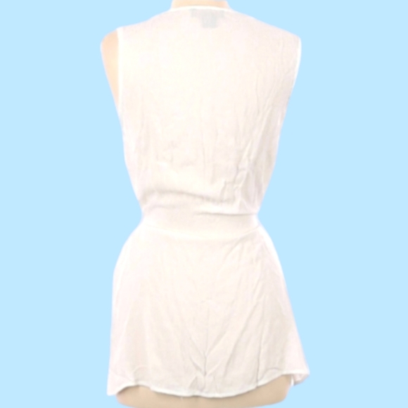 ❤️Metro Collection New York Sleeveless Top With Beautiful Embroidered Details - Picture 6 of 6